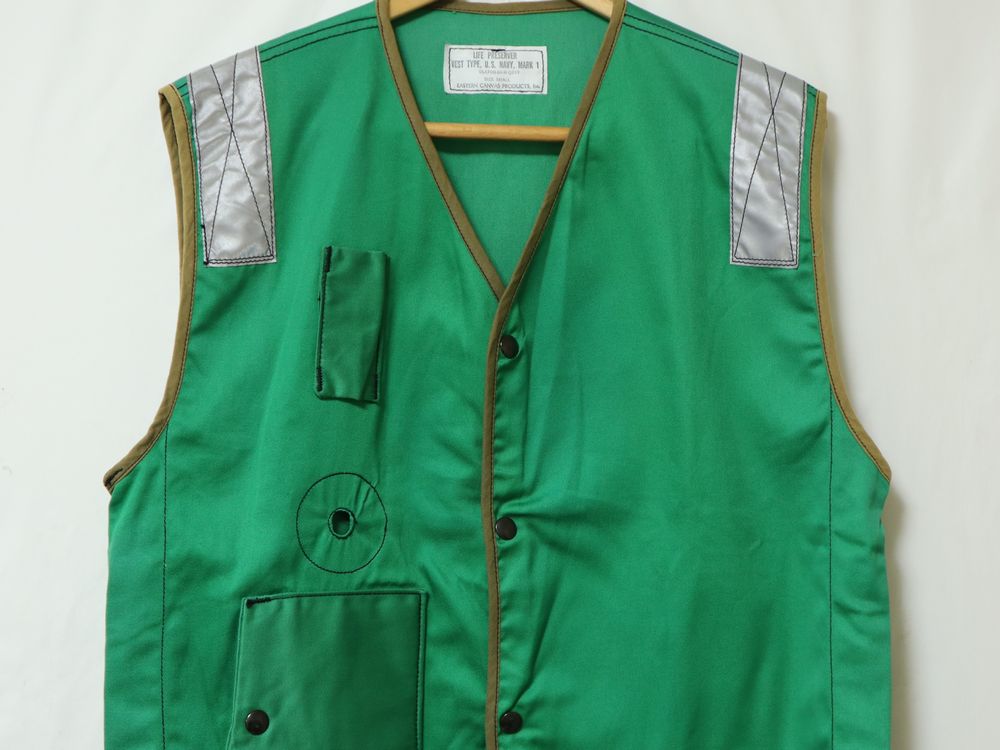 米軍　ライフジャケット　LIFE PRESERVER VEST　グリーン　M米軍放出品